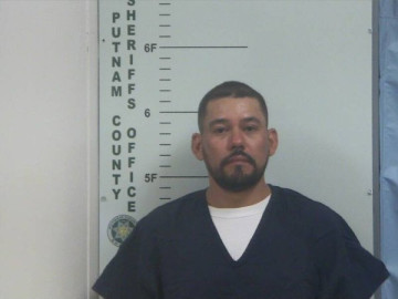 Mugshot of LEONEL V BETANCOURTH