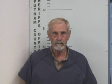 Mugshot of ALYN FAIRCLOTH