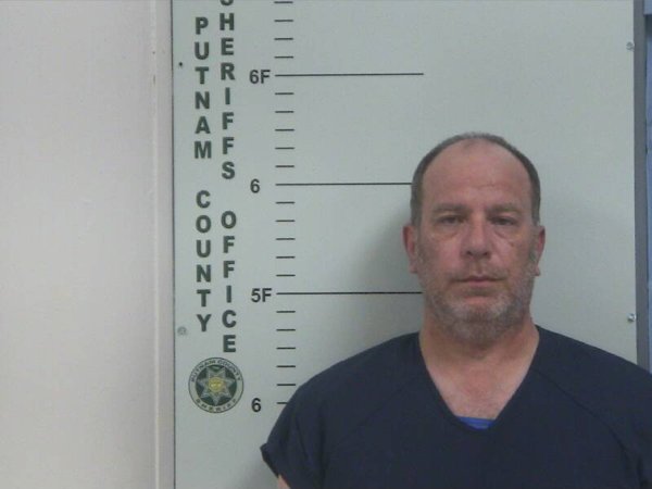 Mugshot of DERRICK S HENRY