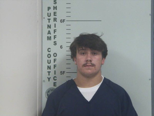 Mugshot of MADOX F MAYNARD