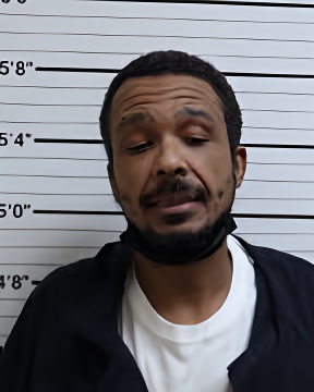 Mugshot of DEADRICK MARQUE LEAKE