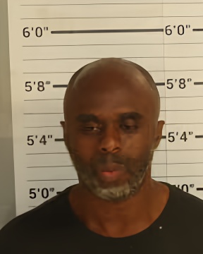 Mugshot of JOHNNY CHARLES ROBBINS