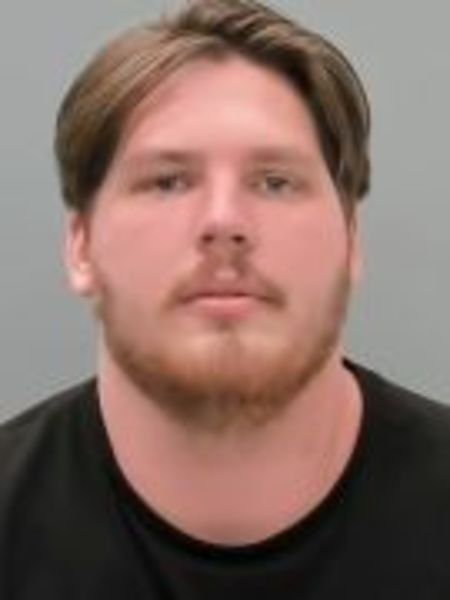 Mugshot of TOBY DANIEL DIXON