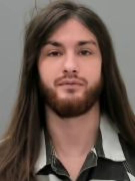 Mugshot of LOGAN BLAKE HALE