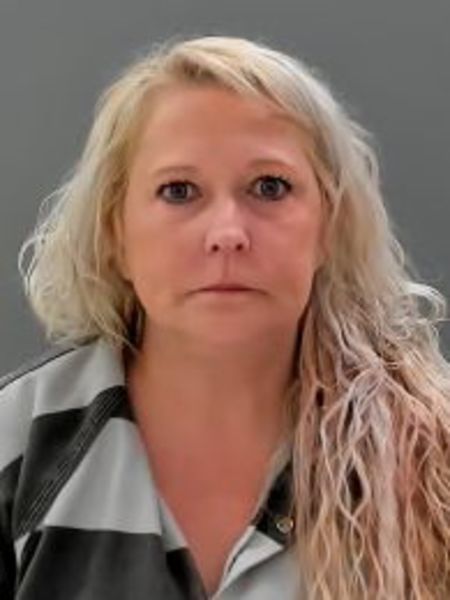 Mugshot of TONYA MICHELLE HILTON