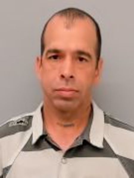 Mugshot of VICTOR MANUEL ALVARADO