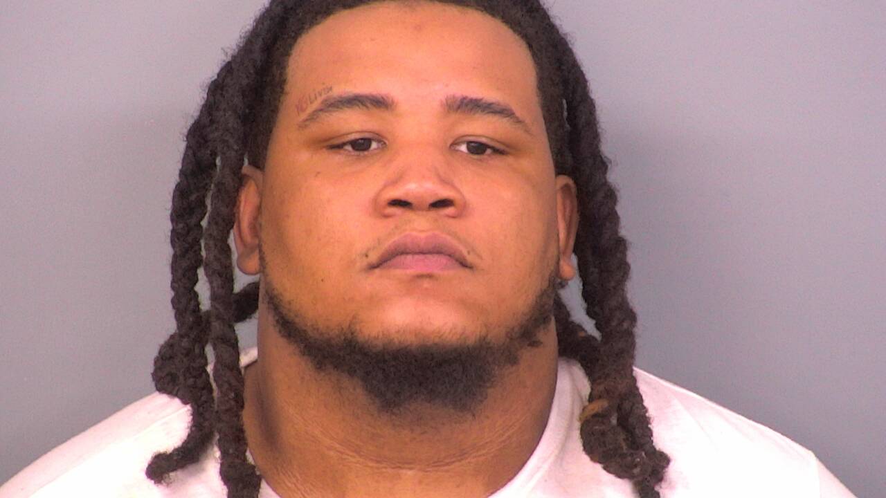 Mugshot of MALACHI S WADE
