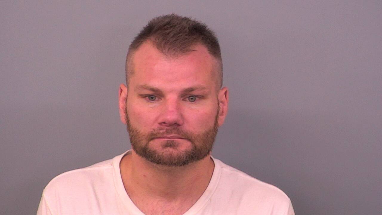 Mugshot of MATTHEW BLAKE SLATTON