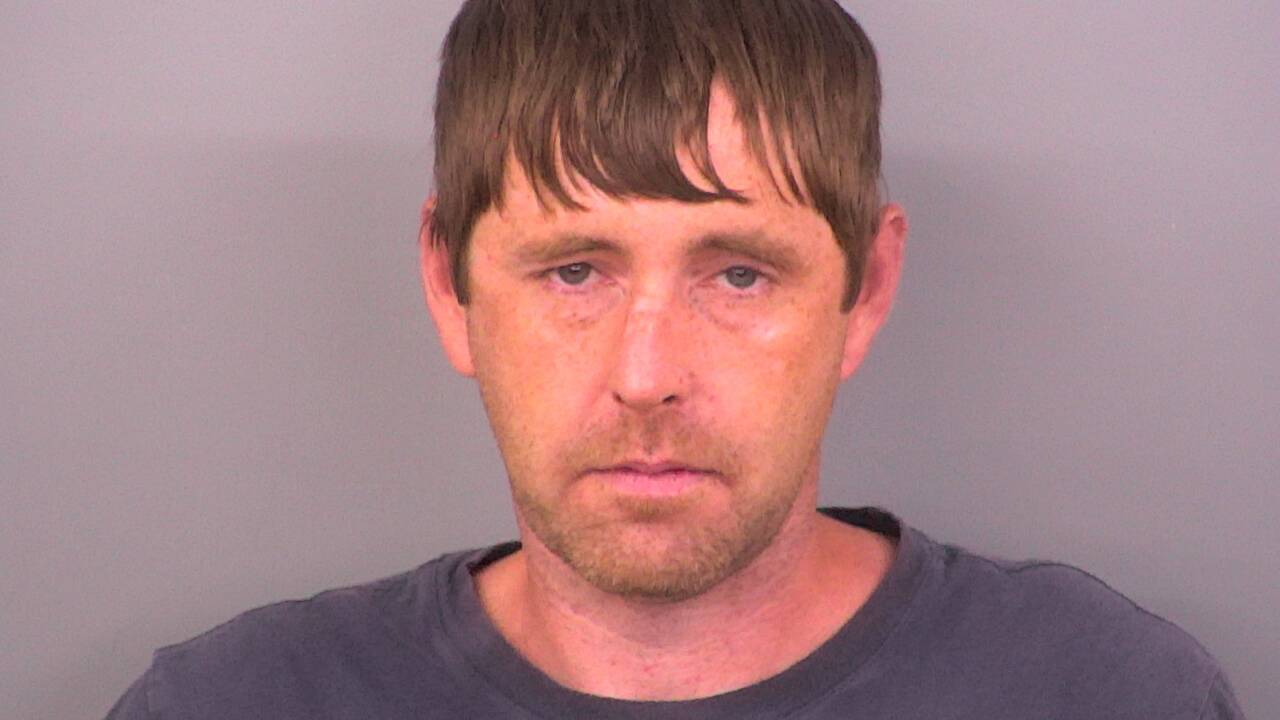Mugshot of JOHNNY PAUL FIELDS