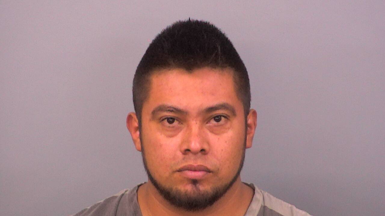 Mugshot of MARIO ALBERTO ALONSO-MENDOZA
