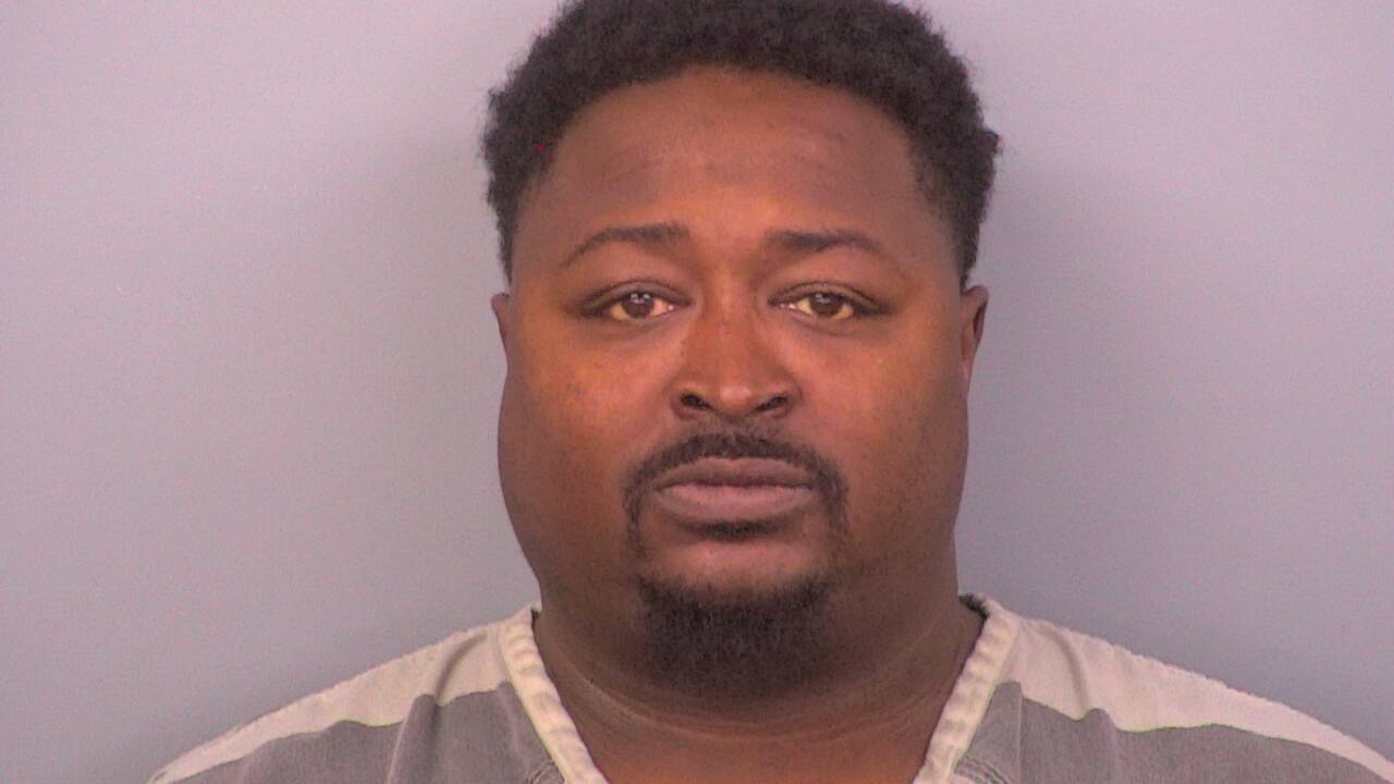 Mugshot of MARQUES LEWIS SULLIVAN