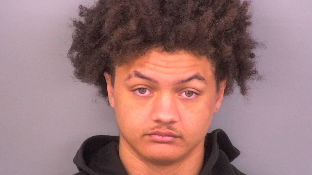 Mugshot of JAYDEN CARSON