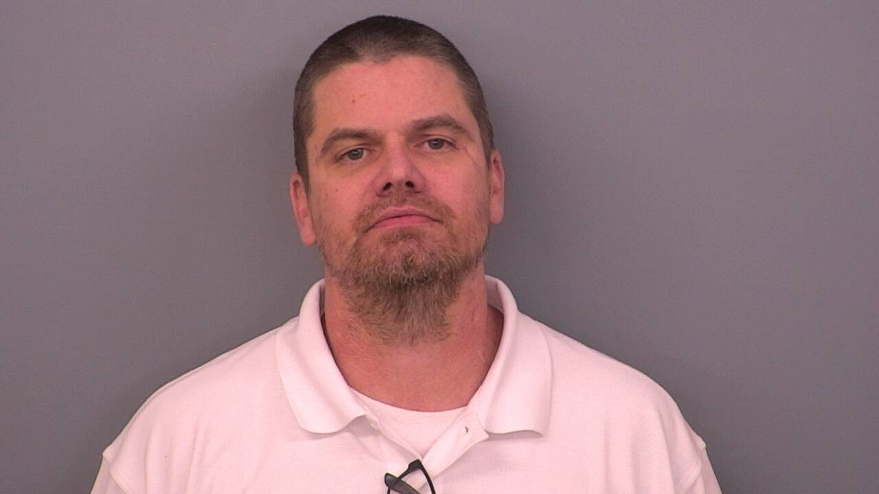 Mugshot of DEREK LEE PALMER