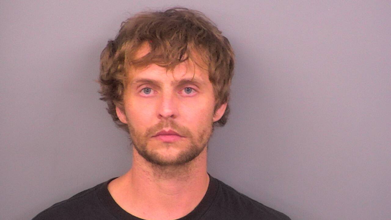 Mugshot of MYLES CHRISTIAN GOOCH