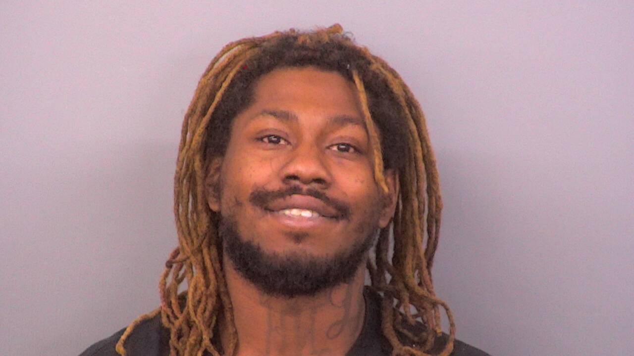 Mugshot of EMARUS BAILEY