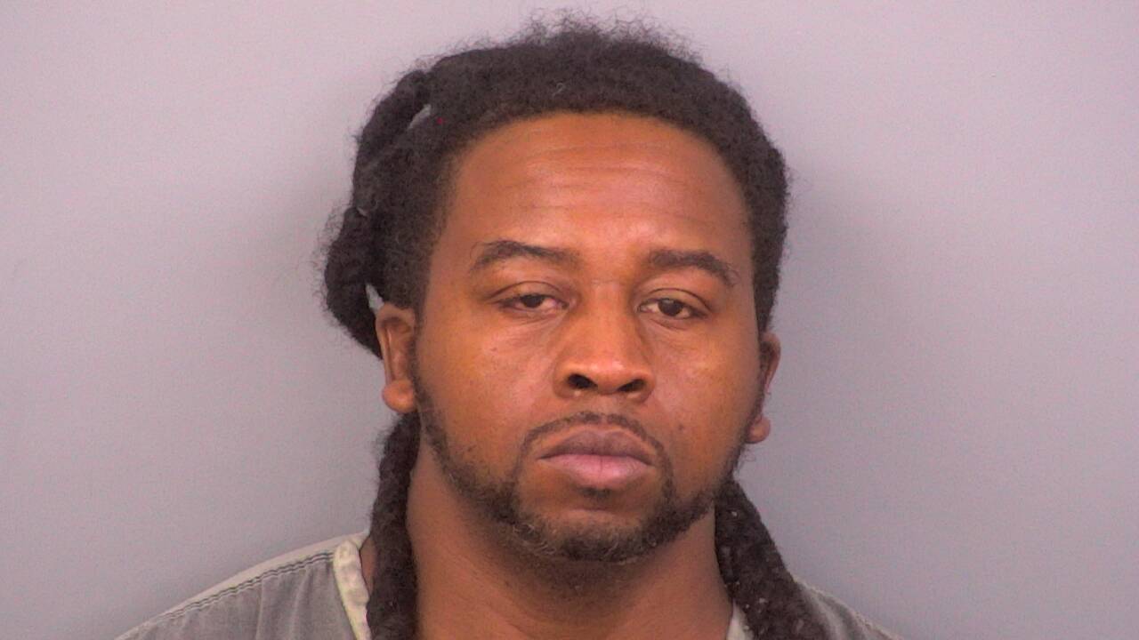 Mugshot of JEFFREY L GRAY
