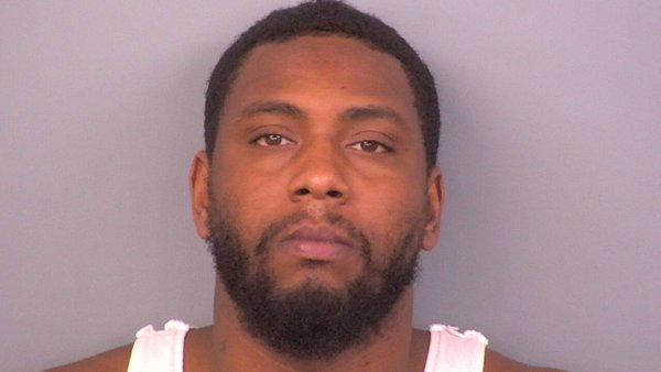 Mugshot of DESMOND LAMARCUS GREEN