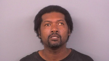 Mugshot of DEWJAUN HENDERSON