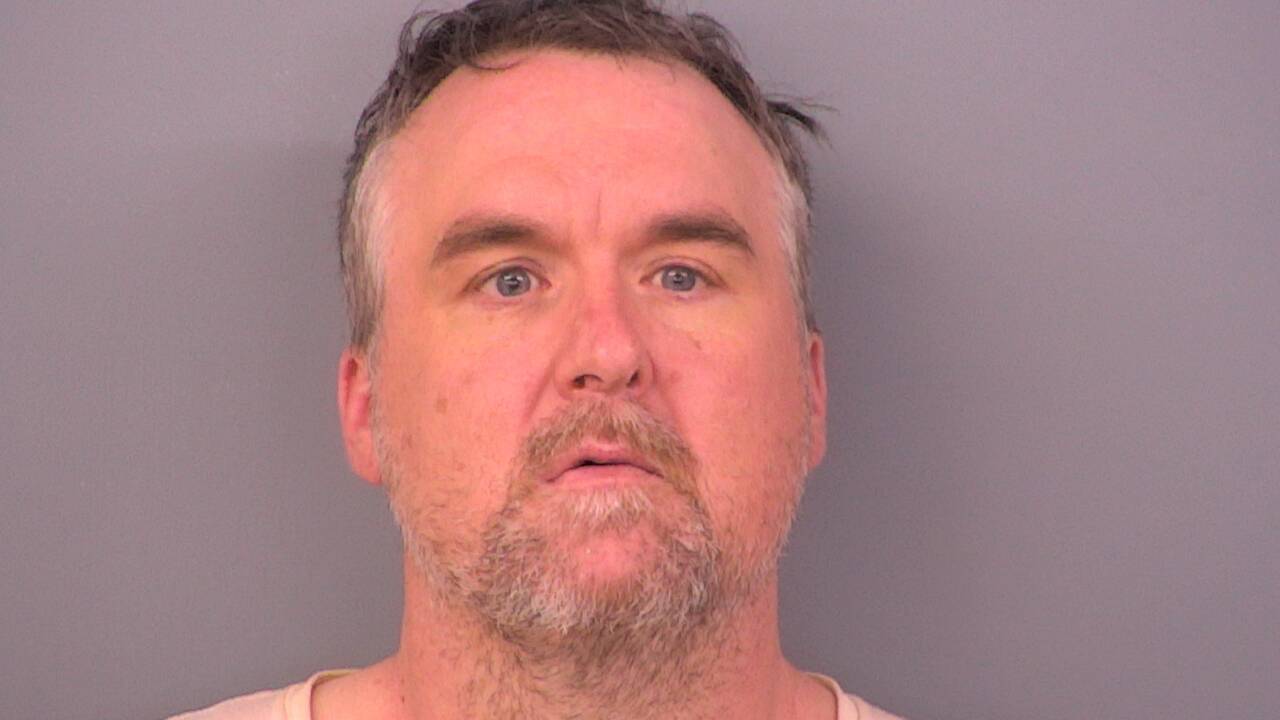 Mugshot of BARRY T OSBORNE