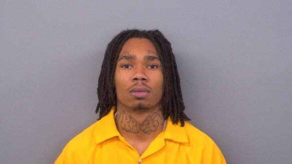Mugshot of DANQUIZ L MOORE
