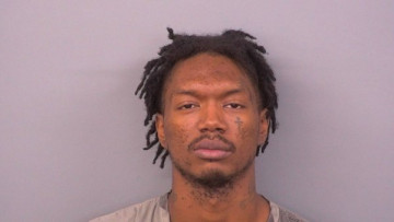 Mugshot of DEMERIAN AUNTRE HOLDER