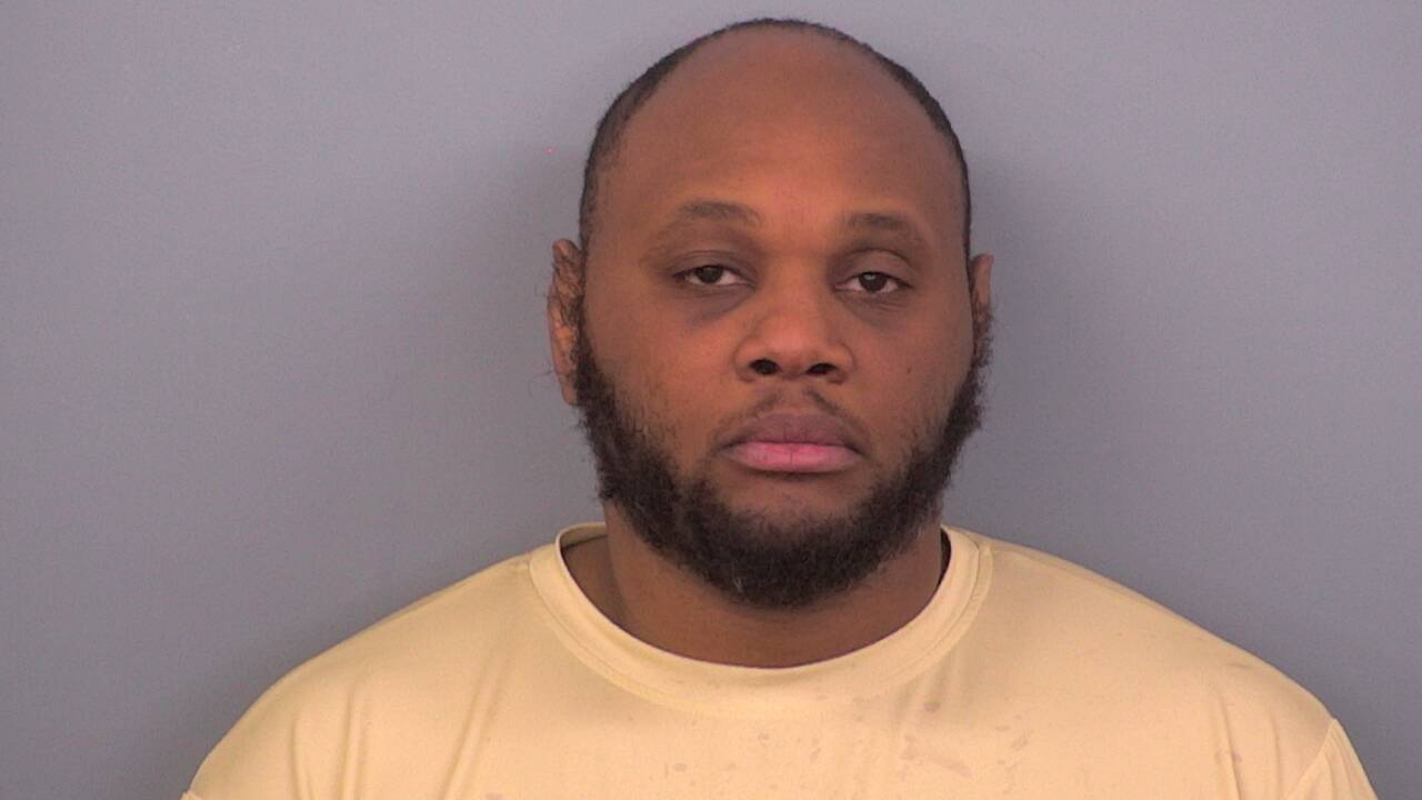 Mugshot of LANGSTON D STEVENSON