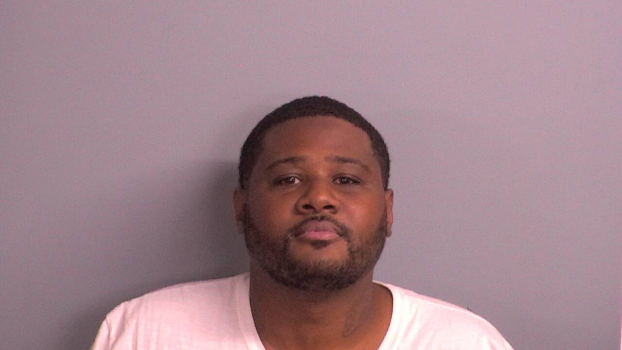 Mugshot of DANTHONY JARQUEET SPENCE
