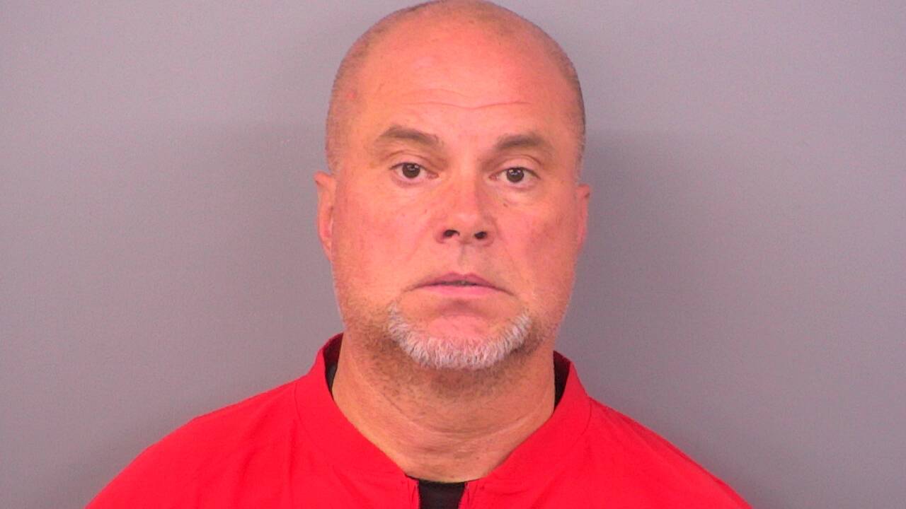 Mugshot of LUTHER F GREGORY