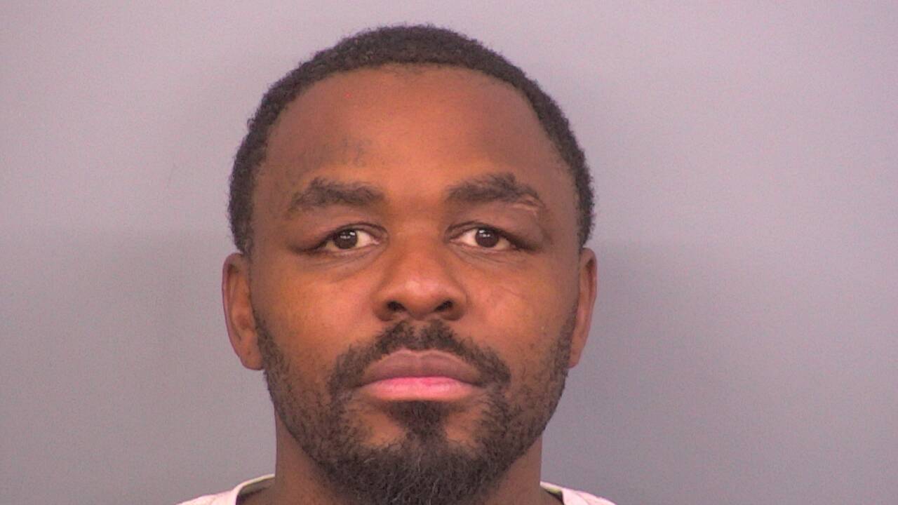 Mugshot of TIMOTHY WIGGINS
