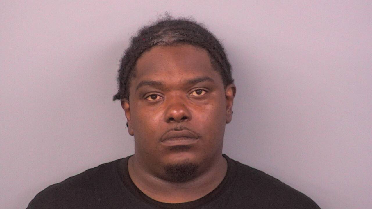 Mugshot of MALCOM JAMUAL ROGERS