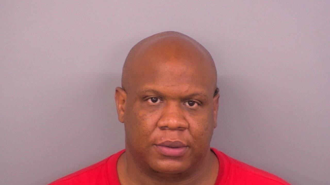 Mugshot of LARENZO MARJUAN RUSSELL