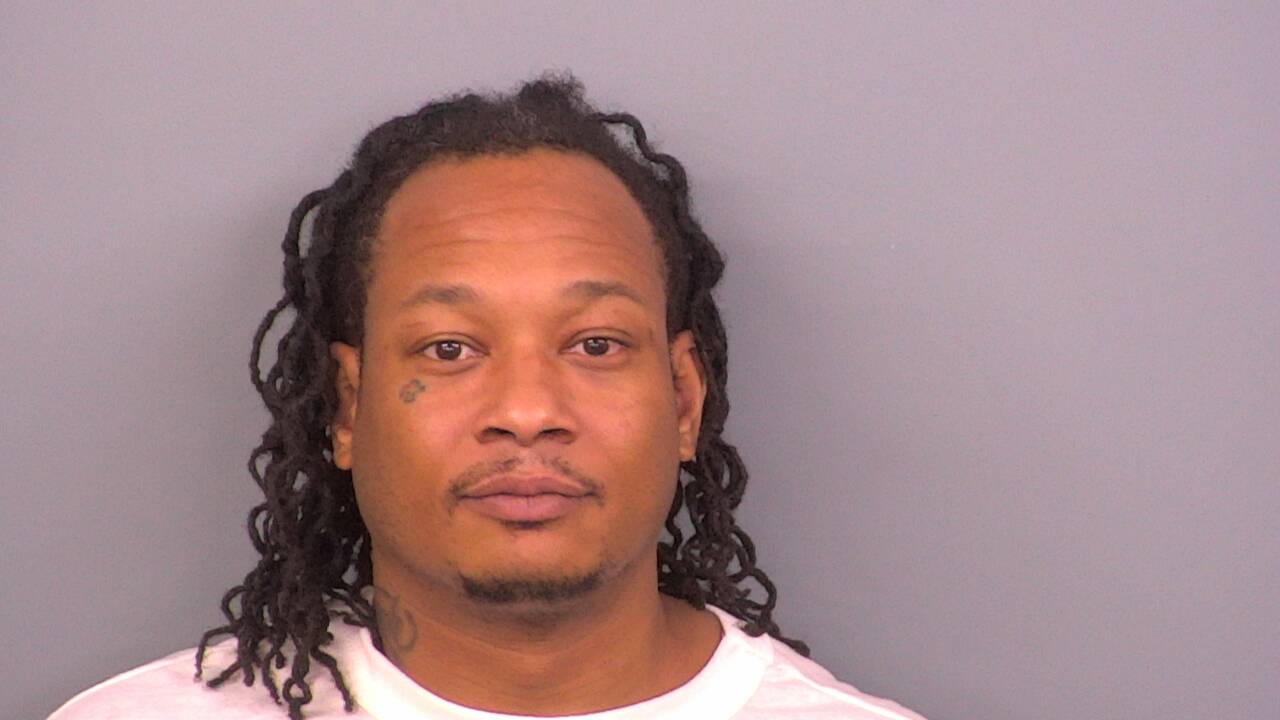 Mugshot of JOHNATHAN J FITTS