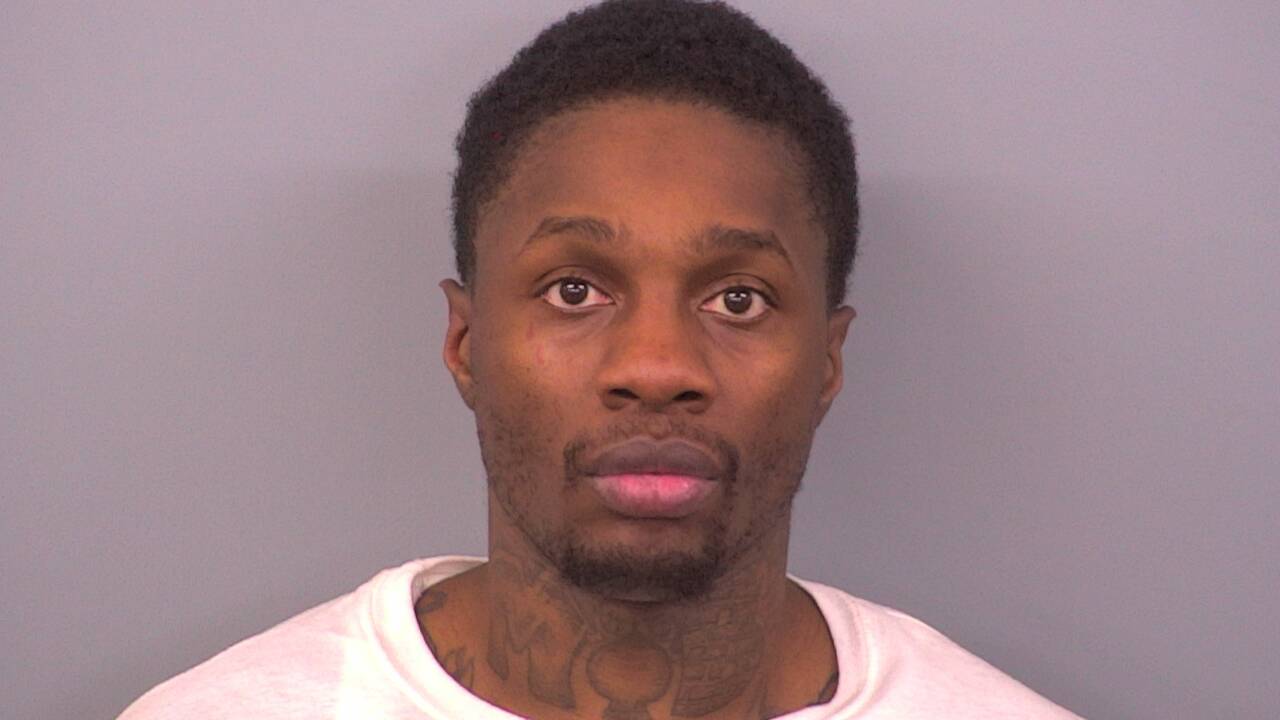 Mugshot of TREDRICK LAMART HOLT