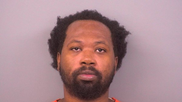 Mugshot of TEVIS ROBINSON
