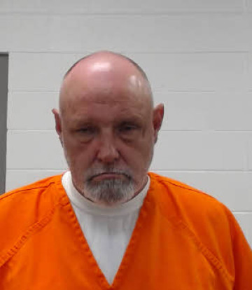 Mugshot of GLEN JUNIOR REEVES
