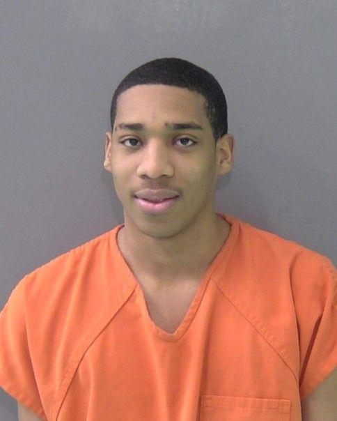 Mugshot of ROMELLO DIKAPRIO BROWN