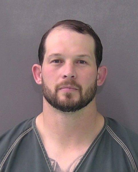 Mugshot of DUSTIN DOYLE HAMILTON