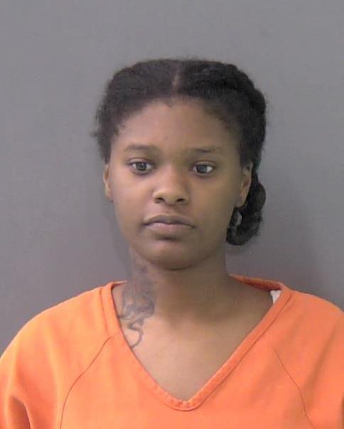 Mugshot of JANIQUA DENISE HAMILTON