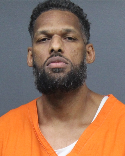 Mugshot of YESSER DIAZ-MOYA