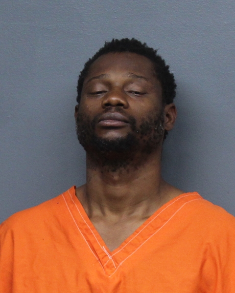 Mugshot of MARCUS REMOND LESLIE