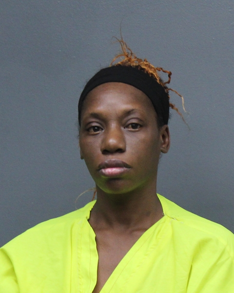 Mugshot of SHANTA BETTY SMITH
