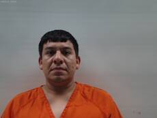 Mugshot of DE LA CRUZ AMUEZCA KEVIN MARTIN