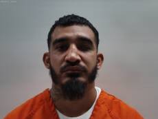 Mugshot of GONZALEZ CARLOS