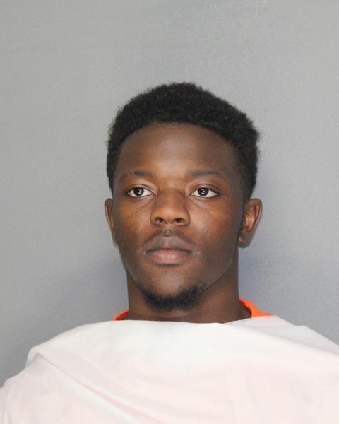 Mugshot of KENTRAVION MALIK BOOSE