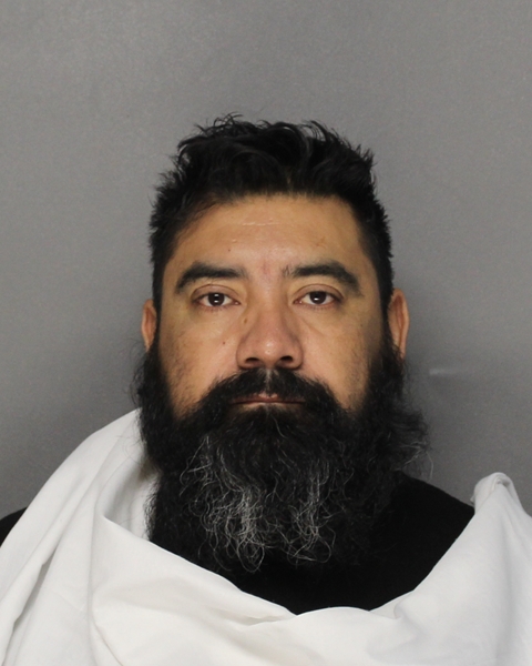 Mugshot of ISMAEL CUEVAS VASQUEZ
