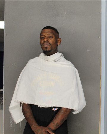 Mugshot of CHARLES R LEE JR.
