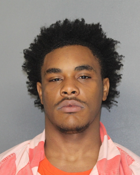 Mugshot of BOBBY DEE'ANDRE HUDSON