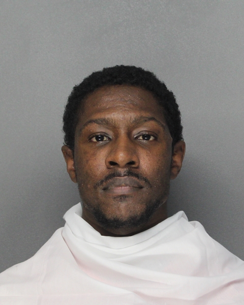 Mugshot of NYSHAWN PIERCE