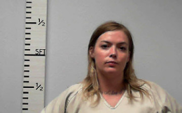 Mugshot of Rayanne Leigh Swan