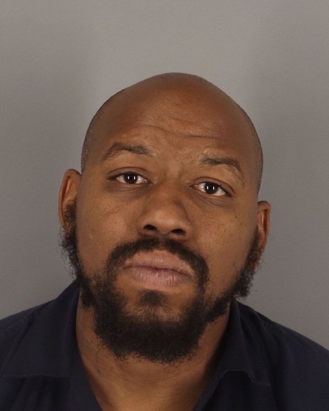 Mugshot of CLIFTON FREEMAN